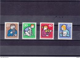 BERLIN 1974 POUR LA JEUNESSE Yvert 430-433, Michel 468-471 NEUF** MNH Cote Yv 5,50 Euros - Nuevos