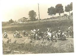 - Thèmes Div -ref-V V992- Sports - Photo Course Motos - La Châtre - Indre - Les Coureurs - - Motociclismo