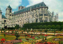 18 - Bourges - La Cathédrale Saint Etienne - Les Jardins De L'Evêché - Fleurs - Carte Neuve - CPM - Voir Scans Recto-Ver - Bourges