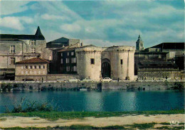 16 - Cognac - Les Vieilles Tours - Porte Saint-Jacques - CPM - Voir Scans Recto-Verso - Cognac