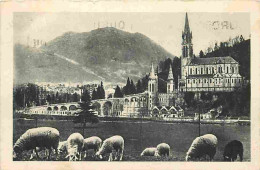 65 - Lourdes - Ville Connue Pour Son Pèlerinage Chrétien - CPA - Voir Scans Recto-Verso - Lourdes