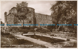 R147935 Castle And Gardens. Colchester. Valentine. No 220474. RP - Monde