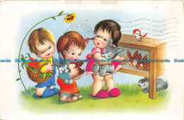 R147467 Old Postcard. Kids With Rabbits - Monde