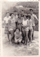 Old Real Original Photo - Girl Boys Posing In The Mountains - Ca. 8.5x6 Cm - Personnes Anonymes