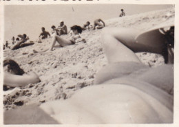 Old Real Original Photo - Woman On The Beach Belly Breast - Ca. 8.5x6 Cm - Personnes Anonymes