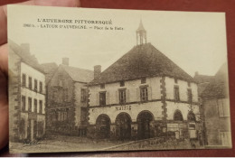 CPA 63 @ LA TOUR D'AUVERGNE - Place De La Halle - La Mairie - Other & Unclassified