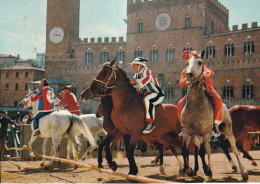 Siena Palio Delle Contrade La Partenza Dei Cavalli Chiamata Dai Senesi La Mossa - Siena