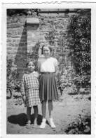 Photo De Deux Petite Fille élégante Sur Le Pont D'un Paquebot En Route Pour La Turquie En Avril 1929 - Personnes Anonymes