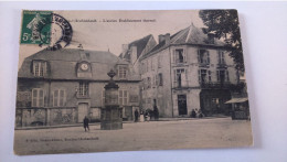 Carte Postale Ancienne ( AA5  ) De Bourbon L Archambault , L Ancien établissement Thermal - Bourbon L'Archambault