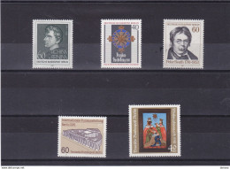 BERLIN 1981 Yvert 598 + 609-610 + 615-616 NEUF**MNH  Cote : 7,20 Euros - Unused Stamps