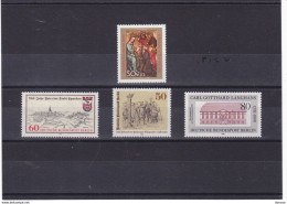 BERLIN 1982 Yvert 620 + 628 + 645 + 649 NEUF**MNH à 10% Cote : 7,30 Euros - Ungebraucht