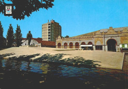 BARREIRO, Setúbal - Monumento A Alfredo Da Silva E Mercado Municipal  (2 Scans) - Setúbal