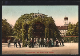 AK Friedrichshafen, Partie Vor Dem Königl. Schloss  - Friedrichshafen