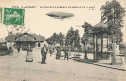 CLAMART - Dirigeable évoluant Au Dessus De La Gare. - Gares - Sans Trains