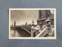 Paris Le Pont Alexandra III Carte Postale Postcard - Ponts