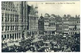 BRUXELLES - La Place De L'Hôtel De Ville - Brussels (City)