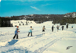 38 - Chamrousse - Ski De Fond Sur Le Plateau De L'Arselle. Au Fond, Bachat-Bouloud - Hiver - Neige - Skieurs - CPM - Voi - Chamrousse