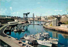 29 - Brest - Le Penfeld - L'Arsenal - Bateaux De La Marine Nationale - Automobiles - Flamme Postale - Voir Scans Recto V - Brest