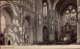 LES GARDES   ( MAINE ET LOIRE )    INTERIEUR DU SANCTUAIRE DE NOTRE-DAME  . CHOEUR ET NEF - Altri & Non Classificati