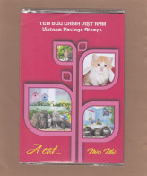 VIETNAM. SERIE DE TIMBRES "CHATS" DANS POCHETTE 1986. - Poste Aérienne