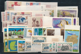 DX-40: DIVERS FRANCOPHONE:    Lot De Timbres Non Dentelés - Other & Unclassified