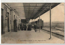 BOURBONNE LA GARE TRAIN AU DEPART TRES ANIMEE - Bourbonne Les Bains