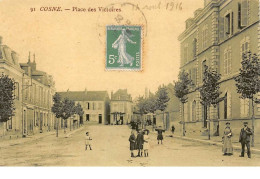 58  .  N° 202431   . COSNE .   PLACE DES VICTOIRES - Cosne Cours Sur Loire