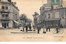 58. N° 103693 .nevers .cafe Du Berry .cafe De La Paix .avenue De La Gare . - Nevers