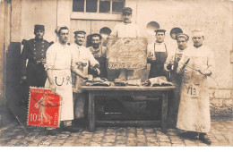 58 .n° 108607 . Nevers . Carte Postale Photo Militaire .cuisinies 3eme Bataillon 1909 . - Nevers