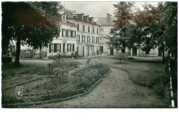 58 . N° 32618 . POUGUES LES EAUX.HOTEL DU PARC - Pougues Les Eaux