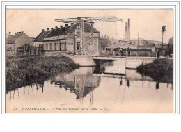 59. HAZEBROUCK. LE PONT DES MEUNIERS SUR LE CANAL. - Hazebrouck