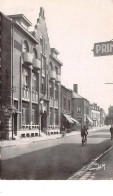 59 . N°101614 . Cpsm .9x14 Cm .fourmies .la Poste Et La Rue St Louis . - Fourmies