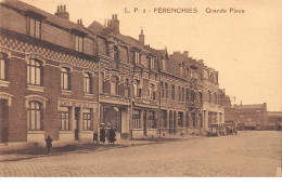 59 - N°150590 - Pérenchies - Grande Place - Café De La Place Et Du Centre - Andere & Zonder Classificatie