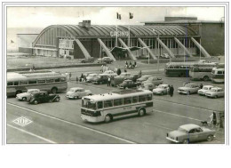 59.MALO LES BAINS.LE CASINO.LE PARKING.BUS ET VOITURE.CPSM. - Malo Les Bains