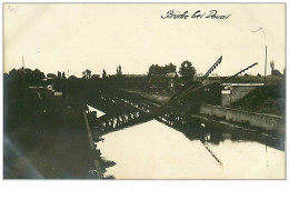 59.DOUAI.n°120.PONT FERROVIERE DETRUIT ET REPARE PAR LE GENIE ALLEMAND.CP PHOTO - Douai