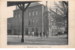 60 .n° 107538 . Breteuil .l Hopital Miltaire .vue Generale . - Breteuil