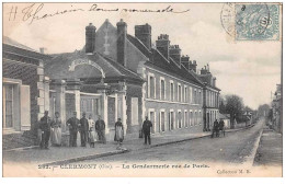 60 . N°48151 . Clermont.la Gendamerie Rue De Paris - Clermont