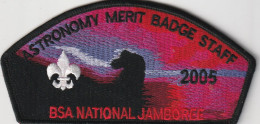 ASTRONOMY MERIT BADGE STAFF--  BSA NATIONAL  JAMBOREE  2005 --   SCOUTISME, JAMBOREE  --  OLD PATCH - Scouting