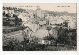 68 - HOUFFALIZE - La Chapelle Et L'Hôtel De L'Ourthe *vue Sur La Gare* *Edit. Victor Caën* - Houffalize