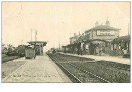 60.CHANTILLY.n°97.LES QUAIS DE LA GARE.TRAIN - Chantilly