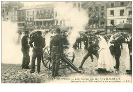 60.BEAUVAIS.n°18977.LES.FETE DE JEANNE HACHETTE.DEMOISELLE DE LA VILLE METTANT LE FEU AUX POUDRES - Beauvais