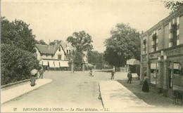 61.BAGNOLES DE L'ORNE.LA PLACE MELIODON.AU PETIT MUSEE - Bagnoles De L'Orne