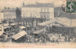 61. N°100223 . Vimoutiers . Le Marché Aux Fromages Et Aux Légumes - Vimoutiers