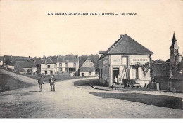 61. N°100228 . La Madeleine Bouvet . La Place - Andere & Zonder Classificatie