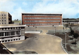 62 - SAN61937 - SAINT POL SUR TERNOISE - Le Nouveau Lycée - Mage - CPSM 10x15 Cm - Saint Pol Sur Ternoise