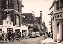 62 - SAN61911 - LE TOUQUET - Paris Plage - La Rue Saint Jean - Gambier - CPSM 10x15 Cm - Le Touquet