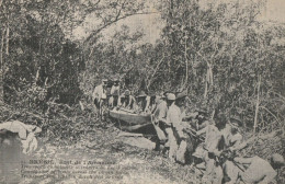 CARTE POSTALE ORIGINALE ANCIENNE : BRESIL  ETAT DE L'AMAZONE TRANSPORT DE BATEAUX  A TRAVERS LA FORET VIERGE - Andere