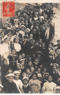 62 - N°89509 - LE PORTEL - Groupe De Personnes, Certains En Tenue De Bain - Carte Photo - Le Portel