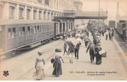 62 - Calais - SAN21962 - Arrivée Du Rapide Calais Bâle En Gare Maritime - Train - Calais