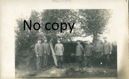 CARTE PHOTO ALLEMANDE - OFFICIERS DEVANT UN ABRI A VERPILLIERES PRES DE ROIGLISE - ROYE SOMME GUERRE 1914 1918 - Guerre 1914-18
